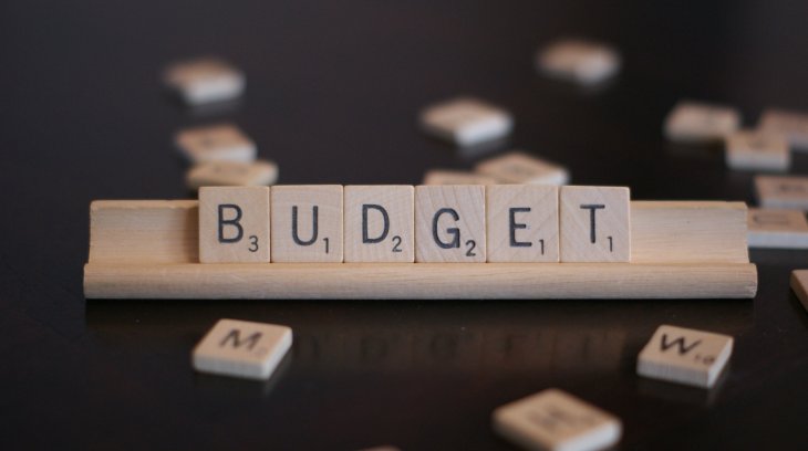 free budget planner <p>Obtaining control of your finances is no simple feat, especially if you feel you've lost control of them in the first place. With the new year right around the corner, many people will be planning to better their lives in some way. Some will participate in money challenges, others may vow to pay off debt. This year, vow to become financially organized by using a budget planner. (Download this free budget planner to get started now.)</p>::Pexels