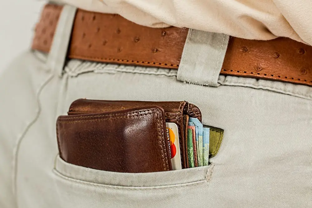 <p>If you have bad credit, your future may feel pretty bleak. This is understandable, as poor credit comes with a number of side-effects including high insurance premiums and problems getting approved for loans. A negative score can even affect your ability to get a good job.</p>::Pexels