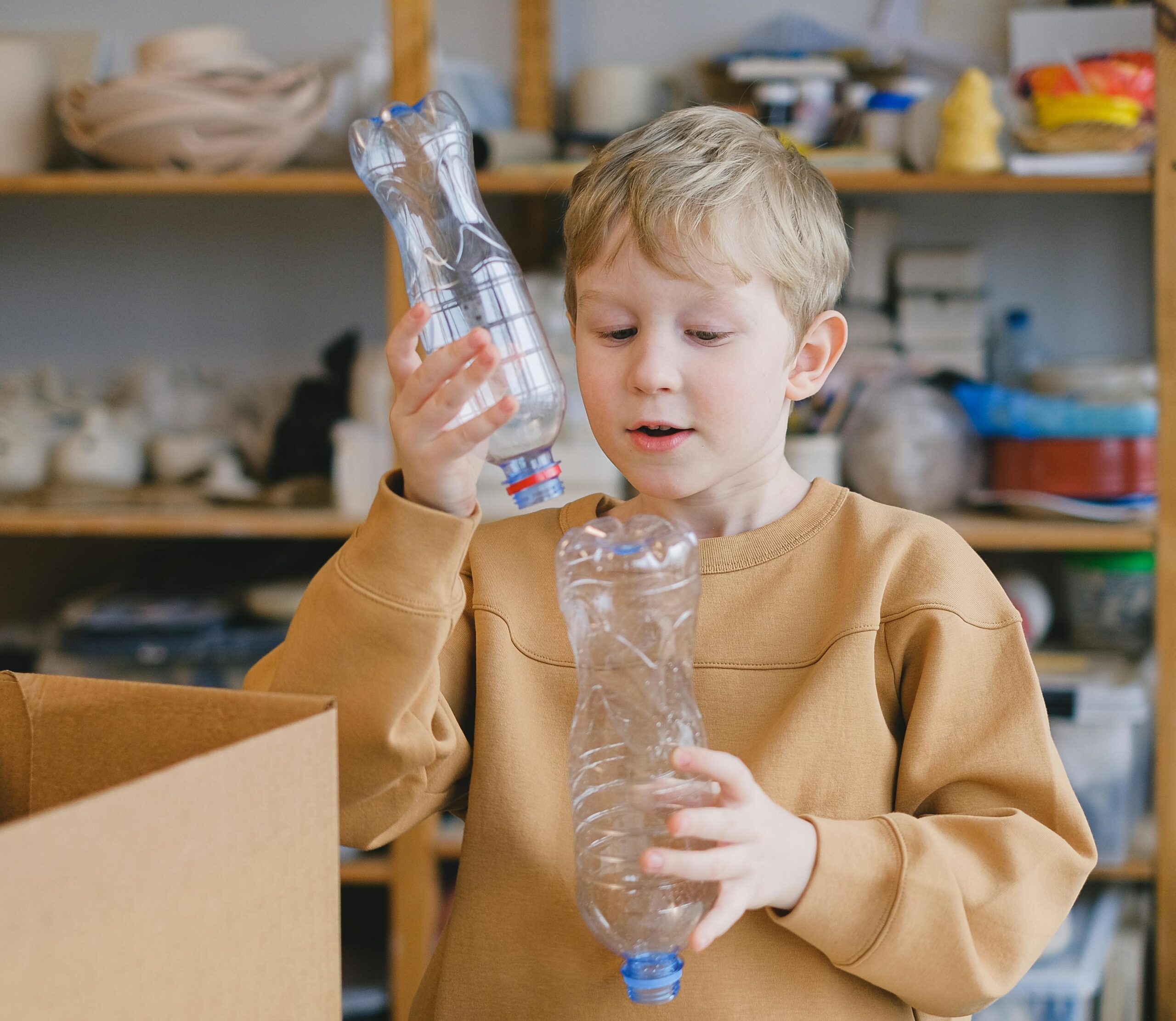 Collecting recyclable items like cans, bottles, and paper goods is a necessary step in participating in recycling activities. Kids may get money by selling these goods to recycling facilities while also actively decreasing trash and conserving resources. They learn the value of responsible consumption and waste minimization as a result of this experience, which helps them make the connection between their activities and their effects on the environment. By repurposing waste into fresh, usable products, upcycling goes beyond recycling. Children with artistic flare can recycle materials to make jewelry, home décor, and useful objects. Upcycling emphasizes the idea of giving outdated products new life while showcasing their creativity and resourcefulness. As children learn to repurpose items in creative ways, this practice fosters critical thinking and problem-solving abilities. :: Pexels