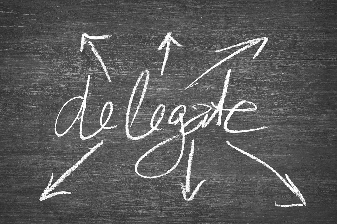 <p>Perfectionists often have a hard time delegating tasks or responsibilities to others. They believe that they are the only ones capable of doing things correctly, so they take on an excessive amount of work themselves. This reluctance to delegate can lead to burnout and resentment in relationships, as others feel undervalued and untrusted. </p>:: Pixabay