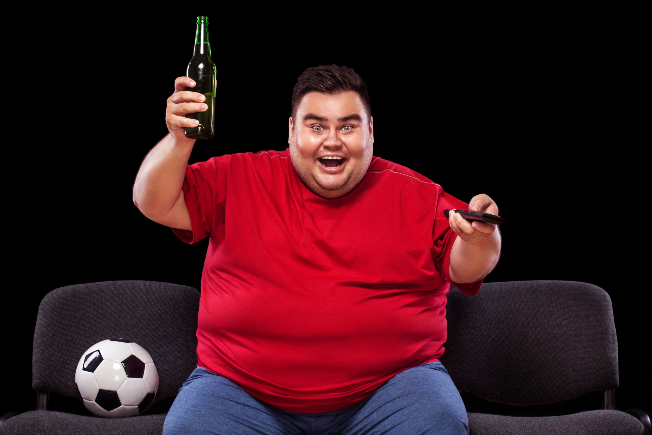 <p> Calories from beverages like sugary drinks, flavored coffee, and alcohol can add up quickly and sabotage weight loss efforts. These liquid calories often go unnoticed but contribute significantly to overall calorie intake. Opting for water, herbal teas, or unsweetened beverages can help reduce calorie consumption and support weight loss. </p>:: 123rf