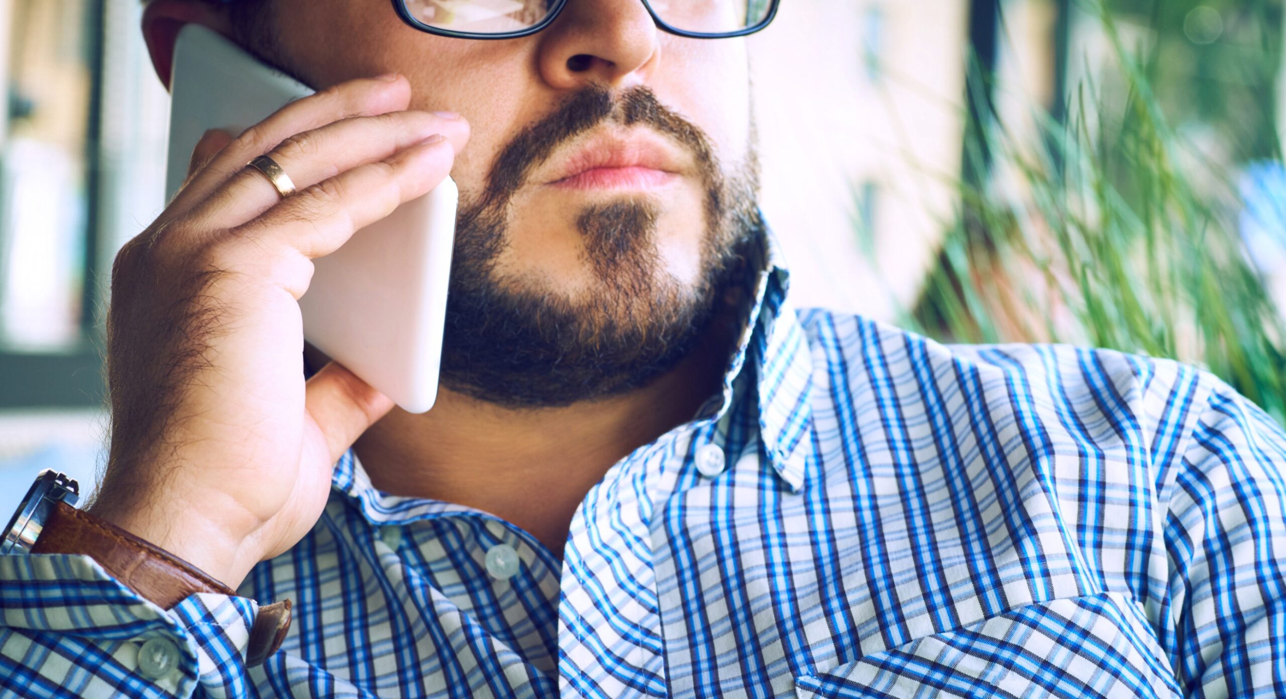 <p>"Should I match my friends’ tips?" If you’re dining with friends or in a group, you might feel compelled to match their tips to maintain harmony and avoid standing out. </p>:: 123rf