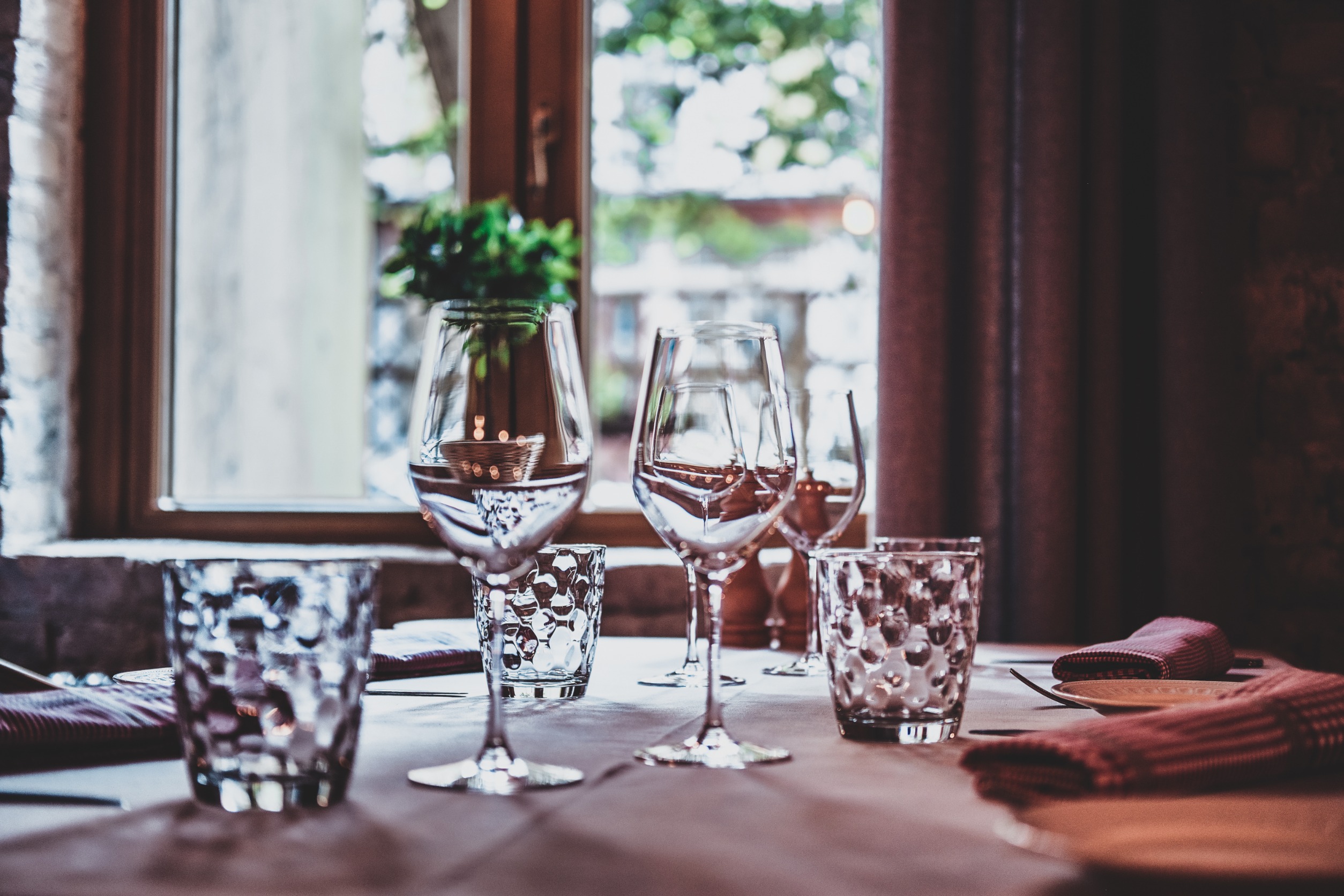 <p>"Are the tipping norms different here?" Tipping customs can vary widely depending on the location, whether it’s a different country or a specific type of establishment. Being aware of local norms can help you tip appropriately and respectfully. </p>:: 123rf