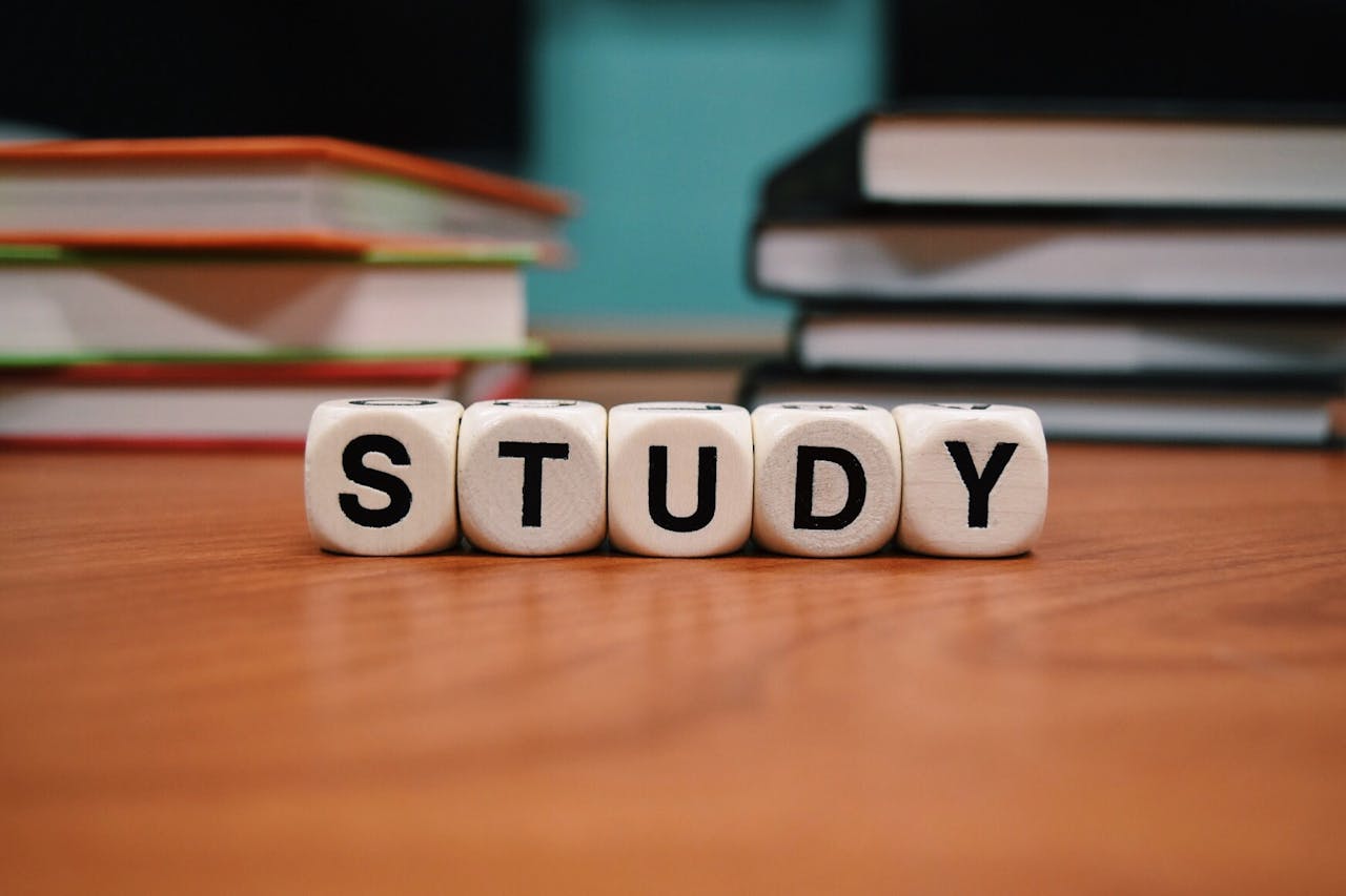 <p> When it comes to studying effectively, there’s no one-size-fits-all approach. Different techniques work for different people, and understanding how to study effectively can make a world of difference in your learning journey. Whether you’re a high school student prepping for finals, a college student tackling complex subjects, or an adult learner looking to pick up new skills, these ten study techniques can help you optimize your learning process. Let’s dive into these effective strategies for better study habits! </p> :: Pexels