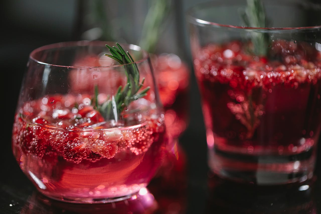 <p>1/2 cup mixed berries (strawberries, blueberries, raspberries)</p> <p>1 tablespoon honey or agave syrup</p> <p>1 tablespoon lemon juice</p> <p>1 cup sparkling water</p> <p>Fresh berries for garnish</p> <p>Mint leaves for garnish</p> :: Pexels