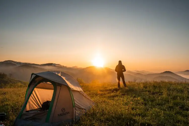 Camping Made Easy: 10 Road Trip Essentials You Need to Pack