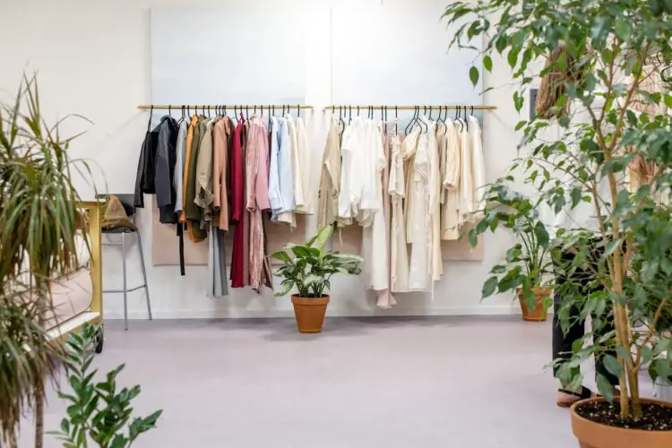 Sustainable Fashion: How to Shop Ethically and Reduce Your Fashion Footprint