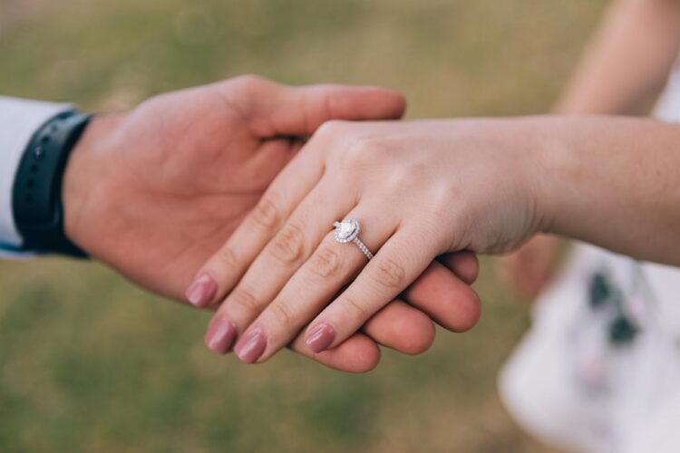 The Fascinating History of Engagement Rings: 8 Things You Never Knew