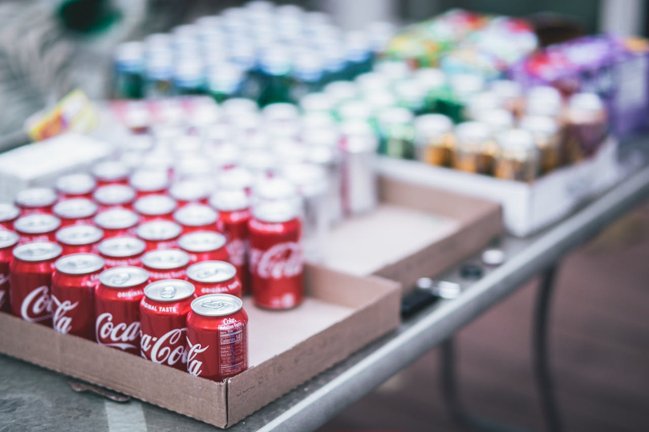 <p> Although not technically a "food," soft drinks are a major part of many fast food meals. These sugary beverages are filled with empty calories and high amounts of added sugar, contributing to weight gain and blood sugar spikes. Overconsumption of sugary drinks can lead to insulin resistance and an increased risk of type 2 diabetes. Many soft drinks also contain caffeine, which can contribute to dehydration and disrupt sleep patterns. The high sugar content can also contribute to tooth decay and increase the risk of cavities. </p> :: Pexels