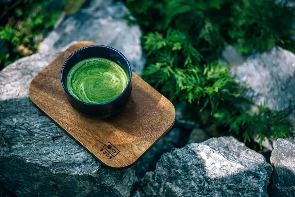 <p> Green tea is a skin-loving beverage filled with polyphenols and catechins that help fight inflammation, reduce redness, and protect against UV damage. It also contains EGCG, a powerful antioxidant that promotes skin repair and prevents premature aging. Drinking green tea regularly can improve skin elasticity and hydration. Enjoy a hot cup of green tea in the morning, make a refreshing iced green tea with lemon, or blend it into smoothies for an antioxidant-packed drink. You can also apply cooled green tea bags to your face as a soothing homemade toner. </p> :: Pexels