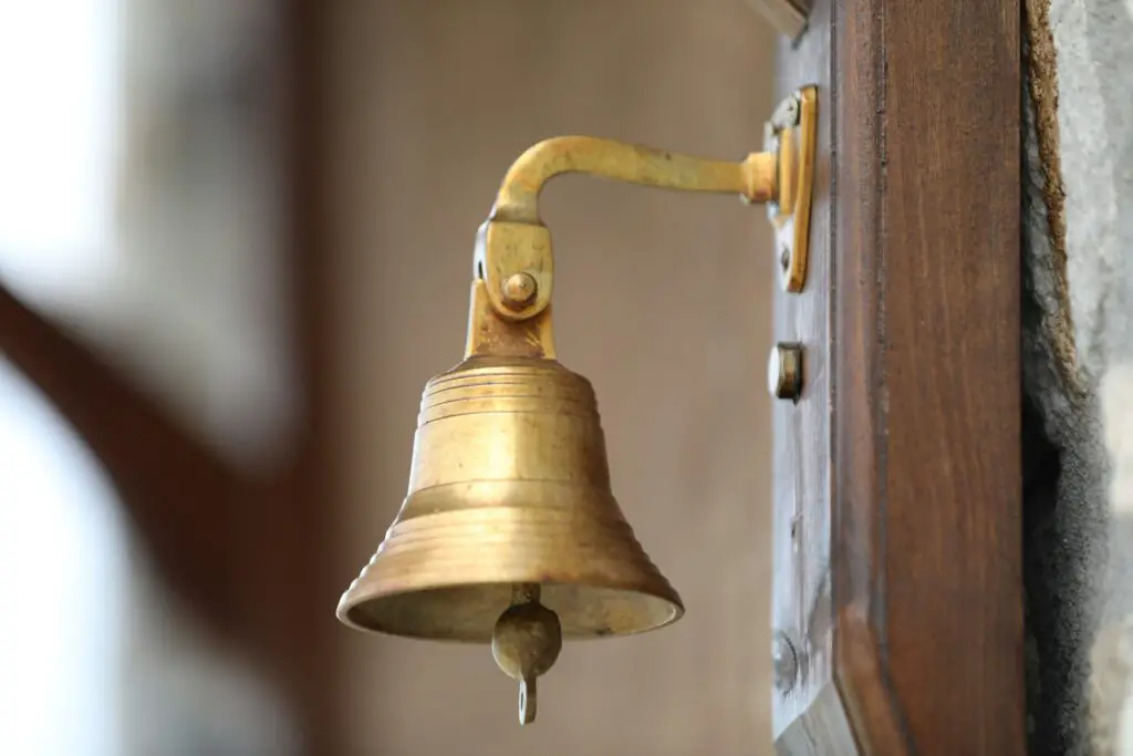 <p>A pet alert system can help you know when your pet nears a risk area. Use a small bell or buzzer that makes a sound when touched. Fix it to a door or gate that leads to a risky spot like stairs or a busy hall. When your pet touches the door, the sound will let you know at once. This setup is made from parts that are cheap and found at home. It is a neat trick that adds an extra guard to your pet’s space and keeps you aware.</p> ::Unsplash