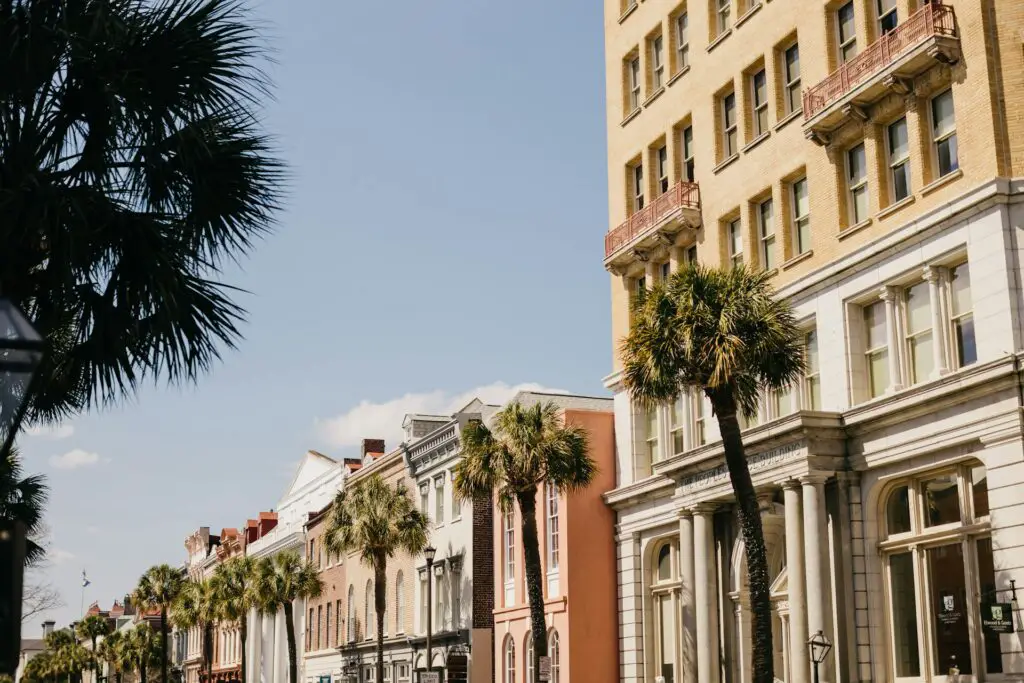 <p>Charleston is a bright town in the warm south that charms many seniors with its soft air and kind folks. The city has neat streets lined with old homes and green spots that give a true feel of home. Many seniors choose Charleston for its slow pace and safe roads that let them roam with ease. Its mix of old lore and a clear vibe makes it a top pick for a solo trip. With gentle care and a warm welcome at each turn, Charleston is a safe path to see life’s gentle charms.</p> ::Pexels