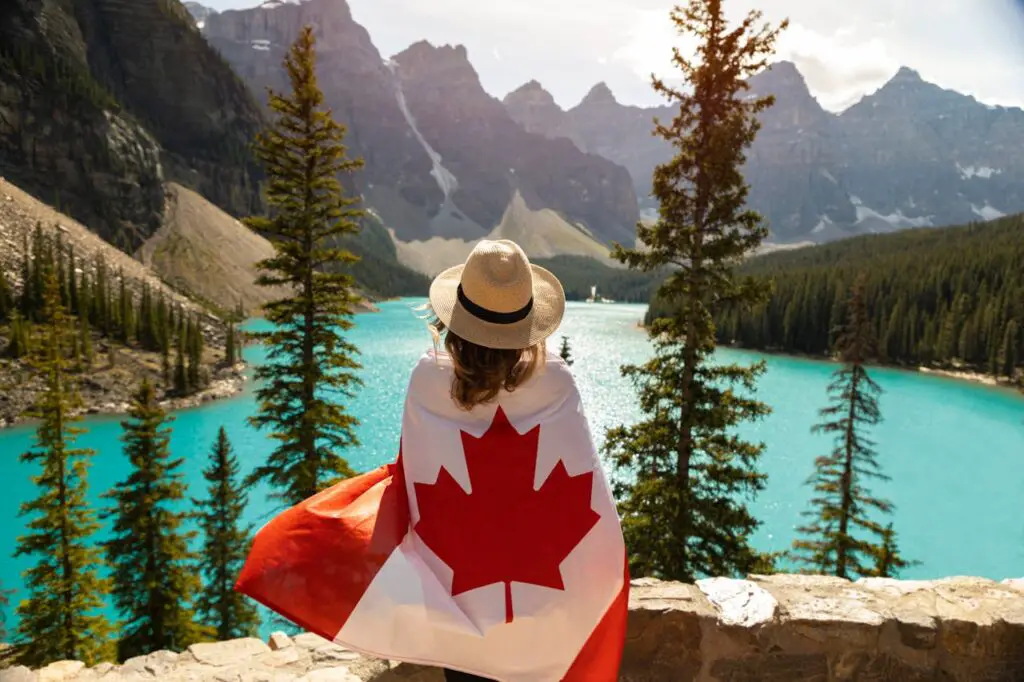 <p> Canada is a multicultural country that places a strong emphasis on inclusivity, diversity, and social well-being. Universal healthcare, quality education, and low crime rates contribute to the overall happiness of Canadians. The country's vast landscapes, from mountains to lakes, encourage outdoor recreation, which positively impacts mental and physical health. Canadians value politeness and community involvement, creating a friendly and welcoming atmosphere that enhances daily life. </p> :: Pexels