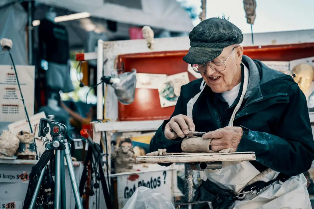 <p>Some hobbies naturally bring people together. Photography clubs, knitting circles, and birdwatching groups are great ways to meet people with shared interests. Even simple activities like playing cards or puzzles at a local café can spark friendships. The key is consistency—regular meetups create familiar faces and strong connections.</p> ::Pexels