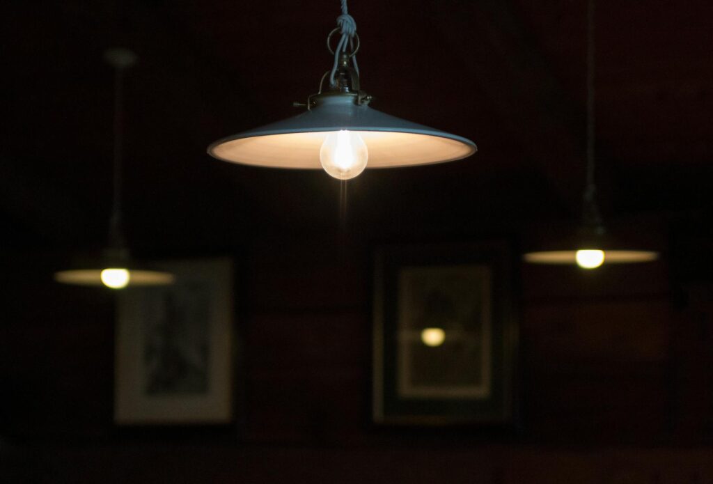 <p>Swapping out a boring ceiling fixture or adding plug-in pendant lights changes the whole mood. Pendant lights are easy to find online or in stores, and some versions don’t even need hardwiring. A pretty light fixture draws the eye up and makes everything else seem more put together. You can even use battery-powered options if you want zero hassle. Fun fact: studies show that good lighting can make food look better and even taste better.</p> ::Pexels