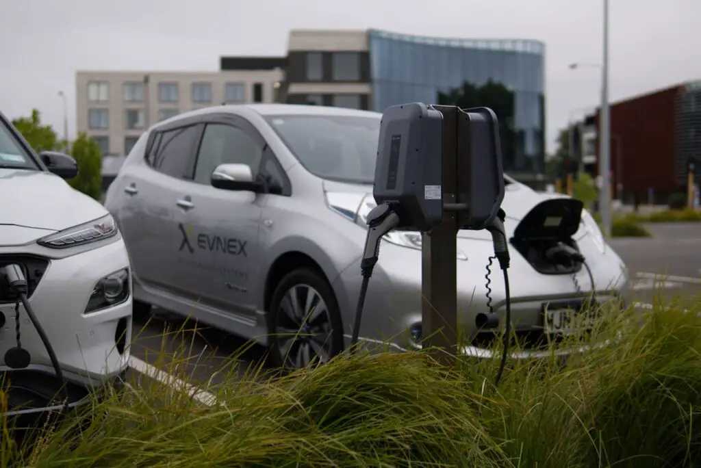 <p> EVs tend to struggle in extreme cold, which can significantly reduce battery efficiency and range. Drivers in colder regions worry about how well an electric car will perform in freezing temperatures, particularly when heating systems further drain the battery. In contrast, gasoline-powered cars are generally more reliable in winter conditions. Until EVs can offer consistent performance in all climates, many drivers in cold regions will remain skeptical. </p> :: Pexels