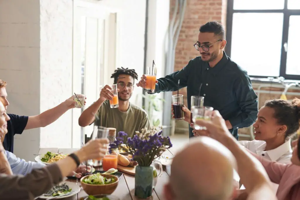 <p>Hosting a stylish dinner party in your rental is easier than it seems. It’s all about the small details—lighting, flowers, good food, and a comfy space. You don’t need to own fancy things or spend a fortune. Your guests will remember the laughs, the music, and the vibe. And best of all, you’ll still have your deposit when the night ends.</p> ::Pexels