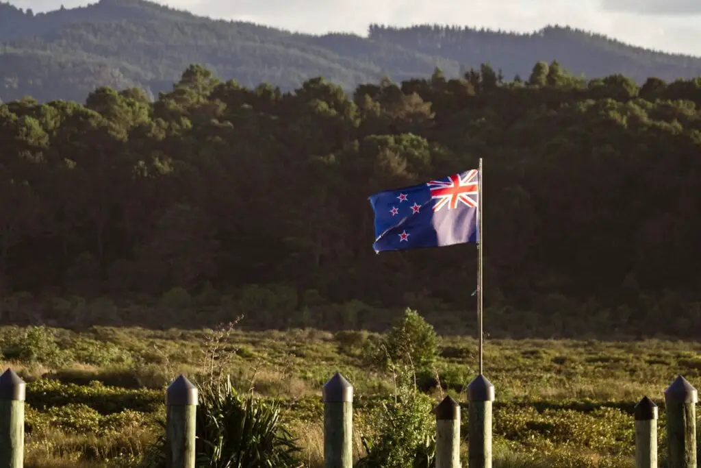 <p> New Zealand offers a unique blend of economic stability, breathtaking natural scenery, and a strong sense of community. The country's progressive policies promote inclusivity and fairness, ensuring that citizens feel valued and respected. The indigenous Māori culture plays a significant role in promoting values such as environmental conservation, family connections, and social harmony. Low crime rates, high levels of trust in government, and an outdoor-oriented lifestyle contribute to the overall happiness of New Zealanders. </p> :: Pexels