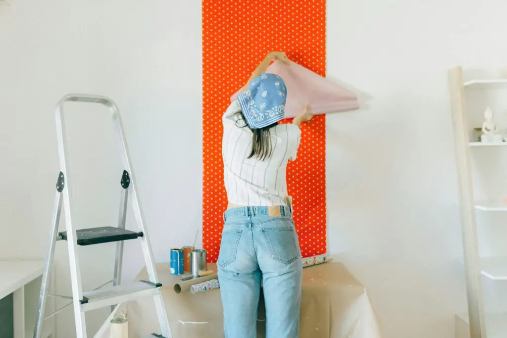 <p>Wallpaper has made a huge comeback, but renters often skip it because of the mess it leaves behind. Enter peel-and-stick wallpaper—one of the easiest ways to add color or pattern to a plain wall. This option is renter-safe and easy to remove. You can find lots of royalty-free images showing cute floral prints, bold geometric designs, or even murals that turn your wall into art. Fun fact: Removable wallpaper was first created for TV and film sets. It’s now a favorite trick for renters everywhere.</p> ::Pexels