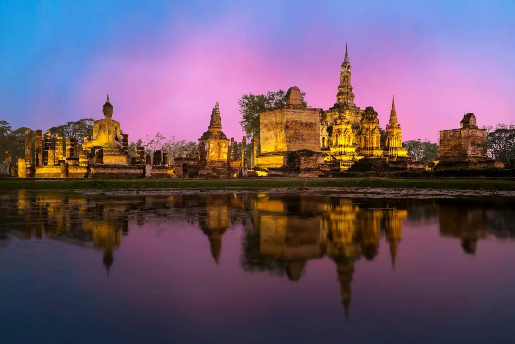 <p>Before Ayutthaya, Sukhothai was the first capital of Thailand, founded in the 13th century. The park is home to well-preserved temples, statues, and ponds spread across a green, peaceful area. Some say it’s even more charming than Ayutthaya because of its calm and quiet. You can explore by bike and stop often to admire the fine details of Buddha images and stone carvings. Due to its beauty, many high-quality, free photos of Sukhothai are easy to find online.</p> ::Pexels