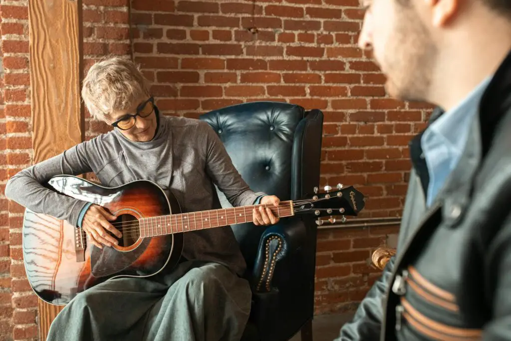 <p>Music wakes up the creative parts of your brain. Playing an instrument, writing a song, or even humming can help you see problems from a new angle. Many boomers pick up music hobbies to stay sharp and busy. Fun fact — studies show that musical training, even later in life, improves brain flexibility. You don’t have to be good at it; the joy is in the doing.</p> ::Pexels