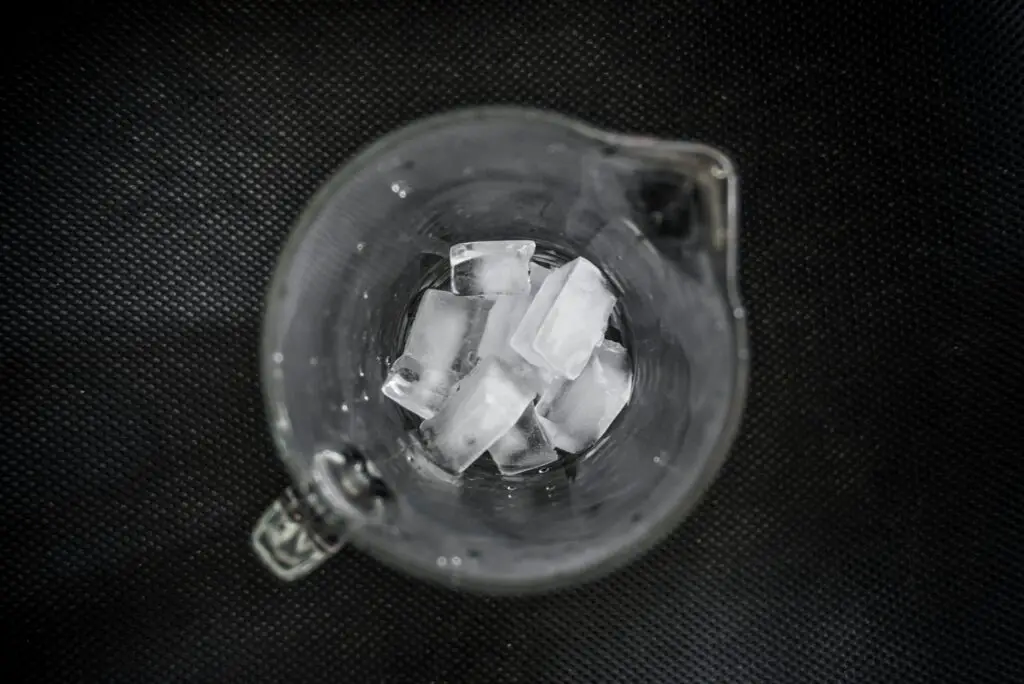 <p>Try an Ice Cube Quick Fix to smooth out puffy spots on your cat’s fur. Hold a small ice cube in your hand and gently rub it on a few areas that look too full. The cool touch can help reset the hair and bring it to a neat line. It is a fun and odd tip that works best on hot days when the fur is prone to puff up. This method is very low-cost and uses a simple cube of ice that you can make at home. It may seem odd at first, but the chill can help the fur to lie flat and feel fresh. Give this trick a try when you need a quick boost for your pet’s look.</p> ::Unsplash