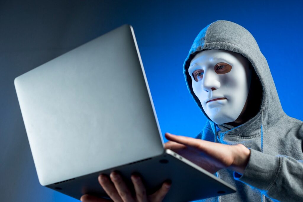 <p>Social media continues to evolve rapidly, but unfortunately, so do the scams that come with it. In 2026, fraudsters are using artificial intelligence, deepfakes, and highly targeted tactics to trick users into giving away their money, sensitive data, or account access. The scariest part? These scams often look legitimate and convincing, even to tech-savvy users. Whether you are active on Facebook, Instagram, TikTok, LinkedIn, or any other platform, staying alert is more important than ever. Online threats no longer come only in obvious forms like spam emails — they are now integrated into the very platforms we trust and use daily. Here are seven major social media scams you absolutely need to be aware of in 2026, along with tips on how to spot and avoid them. </p> :: Freepik