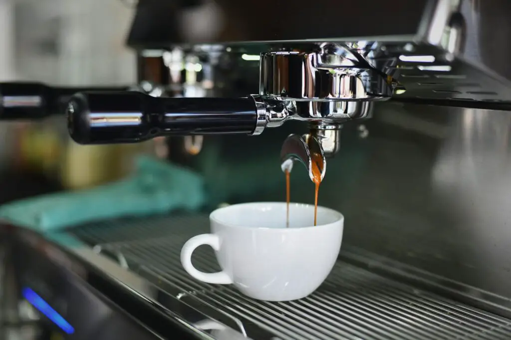 <p>For coffee enthusiasts, owning an espresso machine can transform your morning routine into a delightful ritual. Crafting your own lattes and cappuccinos at home not only saves money but also allows for customization to your taste. The aroma of freshly brewed espresso can be a comforting start to the day. Plus, impressing guests with barista-level skills adds a fun social element. Did you know? The term “espresso” means “pressed out” in Italian, referring to the method of brewing.​</p> ::Pexels