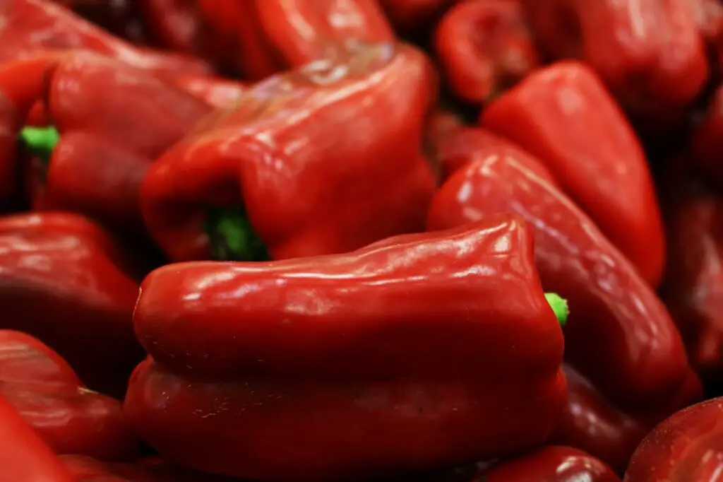 <p> Red bell peppers are one of the richest dietary sources of vitamin C, with a single medium pepper delivering nearly three times the daily recommended amount. They are also excellent sources of vitamin A, vitamin B6, folate, and the antioxidant lycopene, which has been studied for its potential to reduce the risk of cancer and promote heart health. Their crunchy texture and naturally sweet flavor make them ideal for raw snacking, but they’re also delicious when roasted, grilled, or stuffed. Red bell peppers are low in calories but high in water and fiber, which can help with hydration and digestion. Adding them to your daily meals can give your immune system a noticeable boost and support radiant skin. </p> :: Pexels