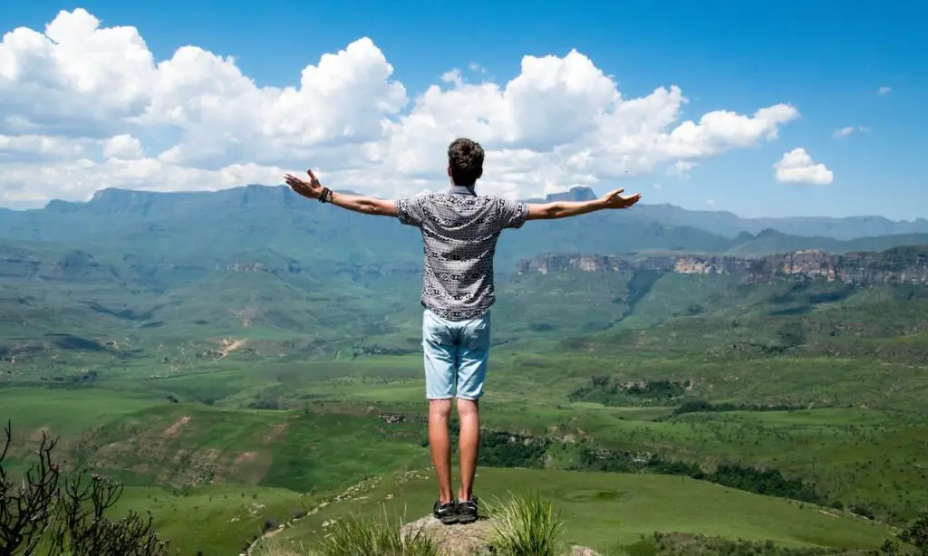 <p>Not everyone likes to sit still for meditation. For many, staying in one spot with eyes closed can feel more like a chore than a calm escape. But the benefits of mindfulness—less stress, better sleep, a clearer head—can come from many places. You don’t have to cross your legs or chant to get there. These eight simple rituals blend movement and focus to help you reach that same calm, centered place. They’re great for people who fidget, overthink, or just like to stay active while caring for their minds.</p> ::Pexels