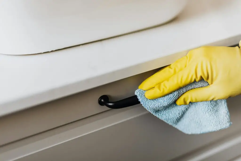 <p>I used to think I had to clean a whole room to feel better. Then I tried just one drawer. One tiny space. I’d dump it out, toss what I didn’t need, and put it back tidy. The mood shift was wild. It gave me a small win, fast. It also made me feel in control—like I could handle bigger stuff, too. Studies show clutter can raise stress, so even a little cleanup helps. Now I pick one drawer, shelf, or surface a week. That’s it.</p> ::Pexels