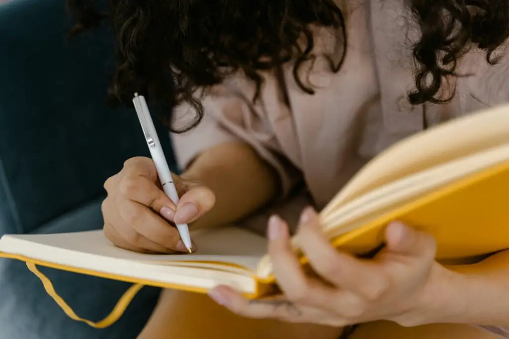 <p>Kids don’t think twice about doodling or keeping a diary. They just do it because it feels right. And as grown-ups, journaling or drawing can help us sort out our thoughts and let go of stress. It doesn’t have to look good or be deep. It just has to be honest. Plus, it gives your mind space to breathe without screen time.</p> ::Pexels