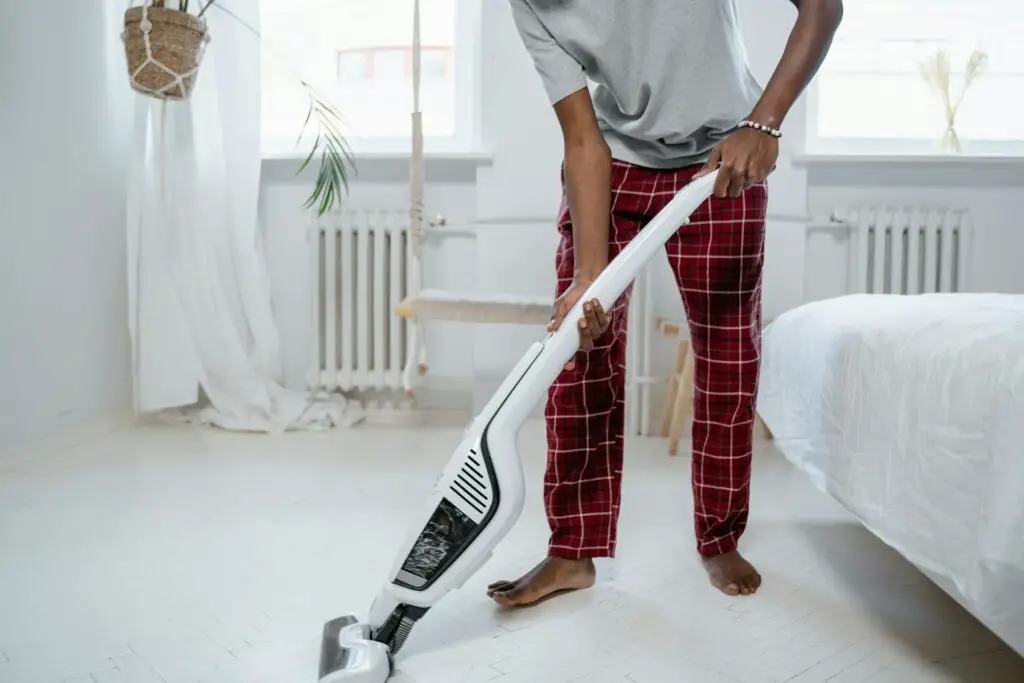 <p>Vacuuming can be more than pushing a machine back and forth. Turn it into a full-body exercise by adding lunges with each step or tightening your core as you move. Pushing and pulling the vacuum quickly works your arms, legs, and abs. A 30-minute vacuum session can burn up to 120 calories. Plus, the faster you go, the better the workout and the cleaner the floors.</p> ::Pexels