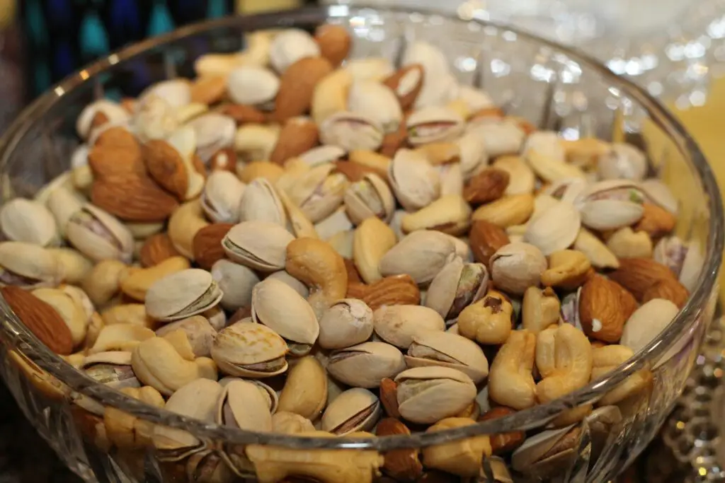 <p>A handful of nuts can do wonders for your health. Almonds, walnuts, and pistachios are full of healthy fats that support brain function and keep skin hydrated. Walnuts, in particular, contain omega-3s, just like fish. Eating nuts regularly can also help control blood sugar and keep cholesterol in check. They make an easy on-the-go snack, or you can sprinkle them over salads and oatmeal. Just be mindful of portions—nuts are healthy but high in calories.</p> ::Pexels