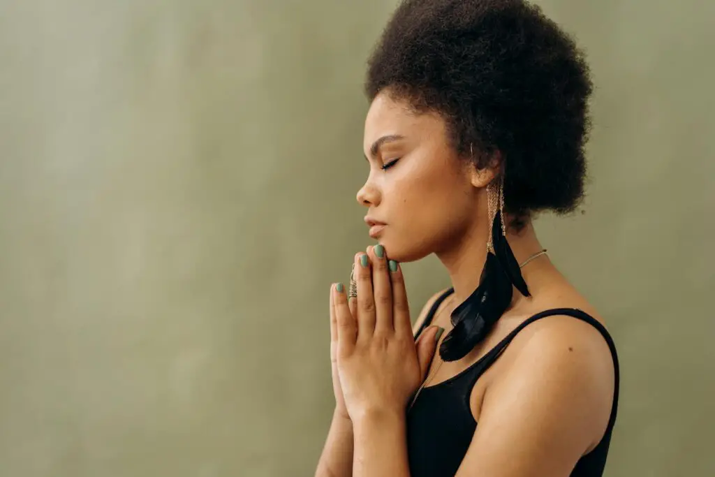 <p>Deep breathing is easy to ignore, but it’s powerful. A few times a day, I pause and take 3–5 deep belly breaths. That’s it. When I feel tight or drained, this tiny habit brings me back. It’s like a reset switch for the nervous system. There’s even a name for it—box breathing—but I don’t overthink it. Inhale. Exhale. Repeat. It helps more than I expected.</p> ::Pexels