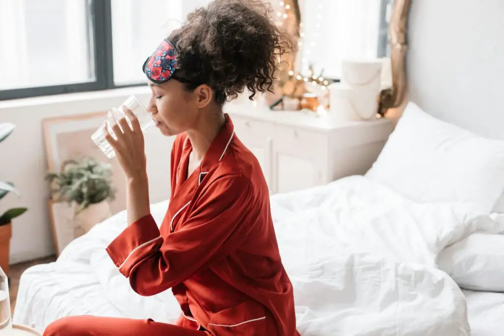 <p>Kids have bedtime rules for a reason. A routine helps signal to the brain that it’s time to rest. Adults who have a wind-down ritual—like reading, stretching, or dimming the lights—tend to sleep better. And sleep is one of the most powerful tools we have for healing, focus, and health. You don’t need to get strict. Just try doing the same three things every night before bed.</p> ::Pexels