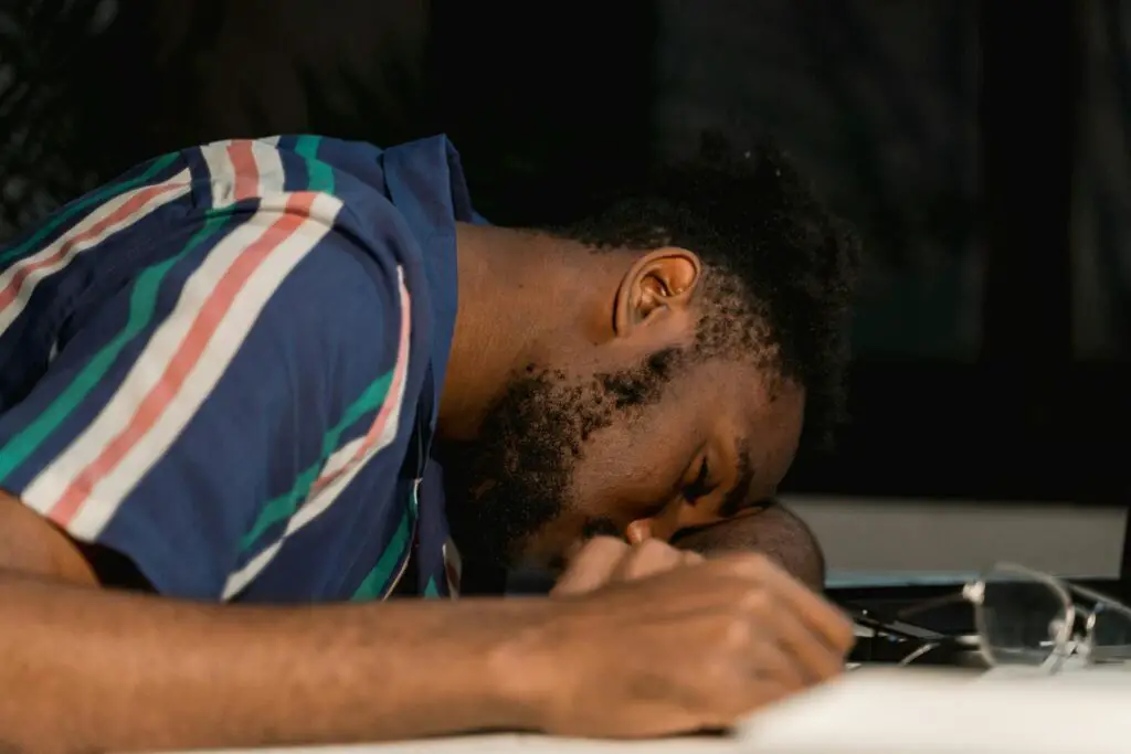 <p>This one’s simple and golden. A 20 to 30 minute nap boosts memory, mood, and alertness. The key is not feeling bad about it. Rest is not lazy—it’s repair. Use a soft blanket, set a timer, and give yourself full permission to do nothing. Even if you just rest without sleep, the break still helps your body reset. NASA once tested naps on pilots and found a short rest boosted alertness by 54%.</p> ::Pexels
