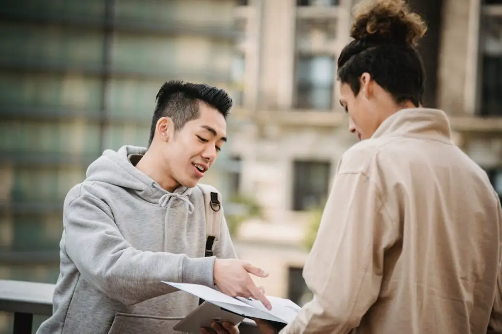 <p> Encouraging politeness is great—especially with children—but constantly prompting someone to say “thank you” or acknowledge a gesture can feel like you’re policing their manners. Research suggests that gratitude is most effective and meaningful when it’s expressed voluntarily. Adults, in particular, may feel patronized if prompted to say thank you, especially in front of others. Instead, model the behavior yourself and let others choose how to respond. You’ll avoid awkwardness while still promoting kindness. </p> :: Pexels