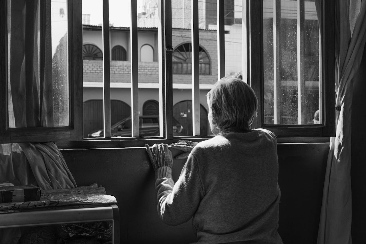 <p>In the rush to downsize, some Boomers prioritize smaller, more affordable homes but fail to consider the community around them. Regret often sets in when they realize they’re now farther from friends, family, doctors, or even a favorite grocery store, because a new ZIP code can quickly feel isolating if it lacks familiarity, connection, or convenience.</p> ::Pexels