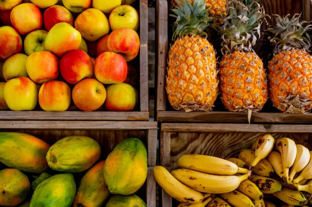 <p> Ever reach for a fruit just because it tastes good? That’s great—but what if that same piece of fruit could help ease your digestion, clear up your skin, or boost your immune system? That’s the real power of nature at work. More and more, nutritionists and holistic health experts are pointing us back to our kitchens and produce aisles, showing how some of the world’s most popular fruits also double as natural remedies. These aren’t exotic or hard-to-find superfoods—they’re the everyday fruits you already know and love, now with a deeper purpose. Whether you're battling stress, looking to boost energy, or want to protect your heart, your fruit bowl might already hold the key. Here are eight popular fruits with powerful healing properties, backed by science and expert advice. </p> :: Pexels