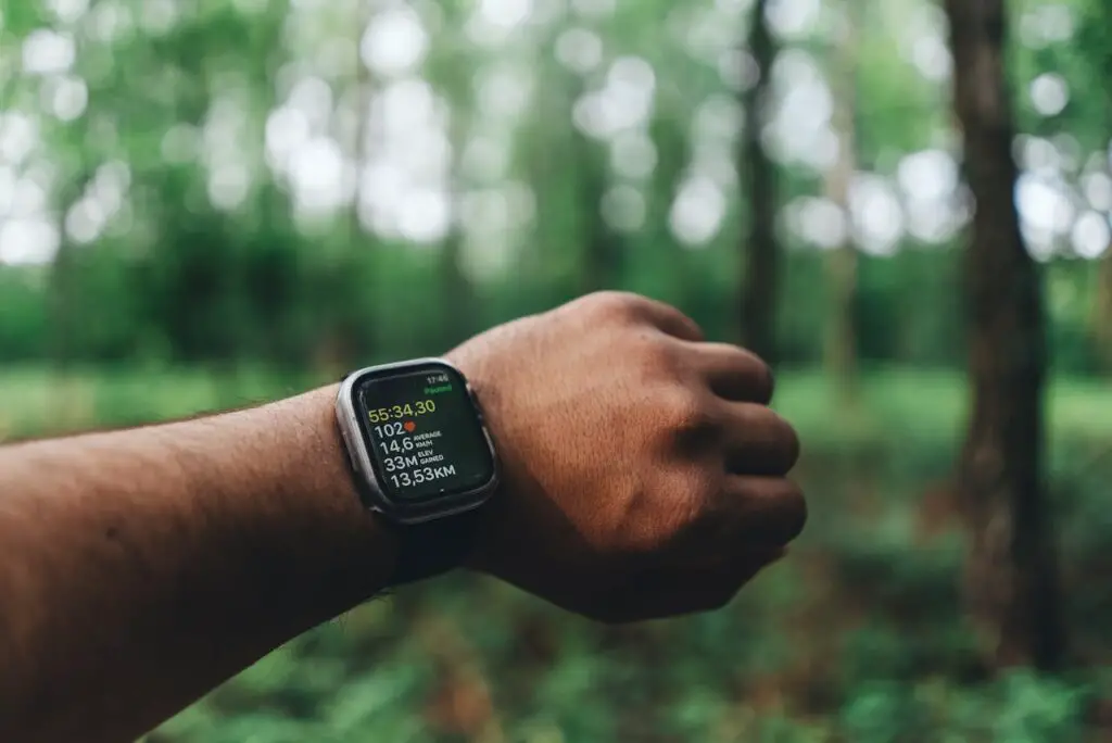 <p> Setting step goals helps you stay accountable and provides a tangible way to measure your progress. While the classic benchmark of 10,000 steps a day is well known, it is not the only metric for success. Experts suggest starting with your current average and increasing it by 500 to 1,000 steps each week. Using a pedometer, fitness tracker, or smartphone app can help you monitor your movement throughout the day. Watching your step count grow is not only motivating but also reinforces how everyday activities like walking the dog or running errands contribute to your fitness goals. Tracking can also help identify patterns and optimize your walking routine for better results. </p> :: Pexels