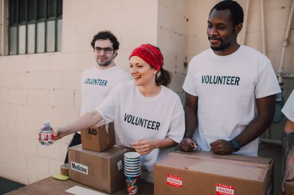 <p> Volunteering is an incredibly rewarding hobby that not only helps others but also nurtures a sense of purpose and fulfillment. By dedicating time to a cause you're passionate about, you can make a positive impact in your community while building valuable skills and experiences. Volunteering can enhance your time-management and organizational abilities, as well as foster empathy, teamwork, and leadership qualities. The social aspect of volunteering also helps expand your network and connect with like-minded individuals. Knowing that you're contributing to something larger than yourself can lead to increased satisfaction and overall happiness, making it a deeply productive and enriching hobby. </p> :: Pexels