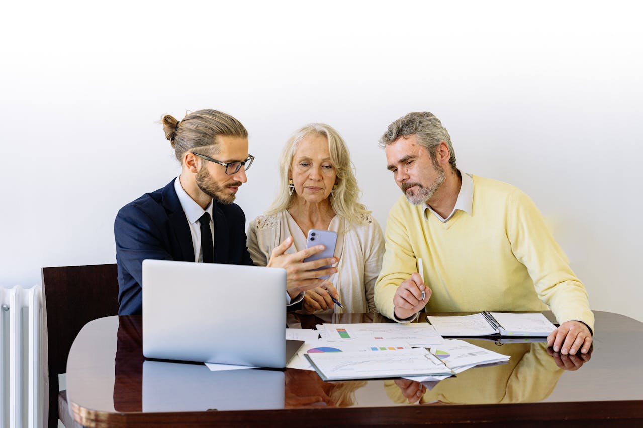 <p>While a hot housing market may seem like the perfect time to sell, some Boomers regret cashing out too soon. After the sale, they face inflated prices and competition in the downsizing market, and the profit from selling high can quickly evaporate if buying low is no longer an option.</p> ::Pexels