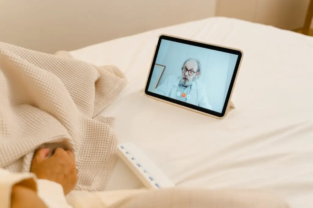 <p> For older adults who may have mobility issues or prefer to avoid crowded waiting rooms, telemedicine services like Teladoc or Amwell offer an easy way to consult with doctors remotely. With a simple video call, you can get medical advice, prescriptions, or follow-up consultations without leaving your home. Telemedicine has proven to be especially beneficial for people with chronic conditions who need regular check-ups or individuals who live in rural areas with limited access to healthcare. These services offer a level of convenience and flexibility that is essential for maintaining good health without unnecessary stress. Many telemedicine platforms also provide 24/7 access to doctors, ensuring that you can receive medical care anytime you need it. </p> :: Pexels