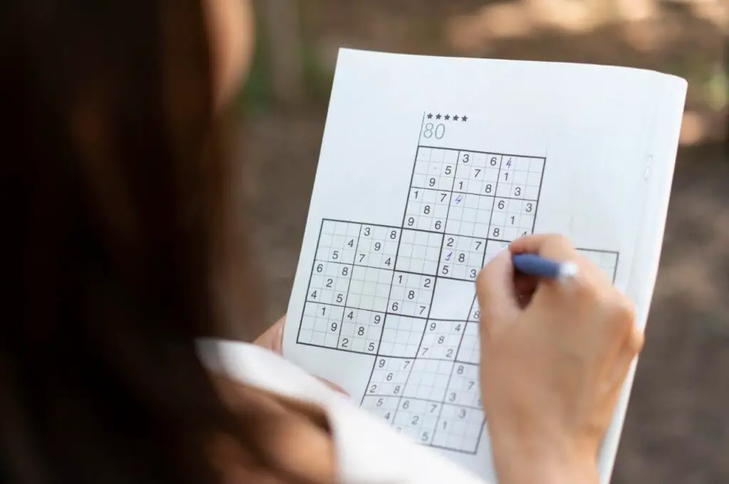 <p> Crossword puzzles are timeless—and for good reason. They help improve vocabulary, boost memory recall, and enhance problem-solving skills. Whether you enjoy tackling the Sunday paper’s puzzle or prefer solving digital versions on an app like the New York Times Crossword, these word games keep your mind engaged. They're also great for reducing stress, especially when paired with a hot cup of coffee on a lazy afternoon. </p> :: Freepik