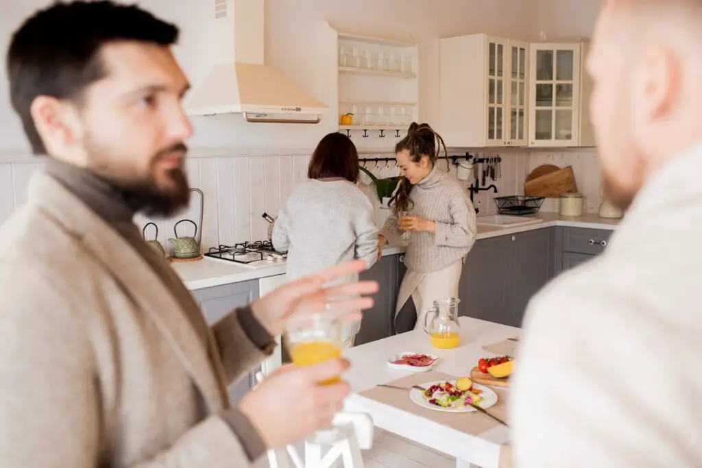 <p> In the U.S., it’s common and even thoughtful to invite a new friend over on short notice for coffee or dinner. But in many countries, especially those that emphasize hospitality rituals—like Japan, the U.K., or the Middle East—a home visit is a formal event requiring preparation. A casual invitation can cause stress or seem too informal. Instead, give plenty of notice and express that there’s no pressure: “We’d love to have you over sometime—no rush, only when it works for you.” </p> :: Pexels