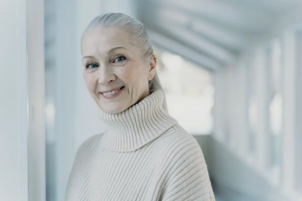 <p> For many women over 50, the idea of dating again doesn’t spark excitement—it sparks a resounding “no thanks.” After years of navigating love, marriage, heartbreak, and the emotional rollercoaster of relationships, a surprising number of older women are opting out of the dating game entirely. And here’s the kicker: they’re not sad about it. In fact, they’re thriving. Dating in your 50s, 60s, or beyond isn’t what it used to be. Between confusing online platforms, emotional baggage, and the modern hookup culture, the romance scene feels more like a hassle than a happily-ever-after. But this shift isn’t about bitterness or giving up—it’s about reclaiming peace, independence, and joy. If you’ve ever found yourself wondering why so many older women are perfectly content with being single, here are 12 candid, empowering, and occasionally funny reasons they say they’re done with dating—and loving it. </p> :: Pexels