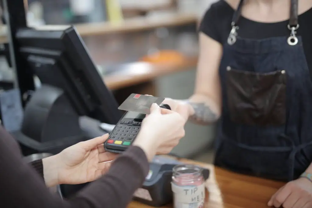 <p> In the U.S., tipping is expected and often seen as a reflection of gratitude and respect for service. Many Americans even go above and beyond with large tips. However, in countries like Japan, South Korea, or Australia, tipping can be viewed as confusing or even insulting. In some places, it suggests that the staff isn’t paid adequately, or it disrupts the formality of service pride. Before reaching for your wallet, learn the local tipping customs—sometimes the best tip is a simple “thank you.” </p> :: Pexels