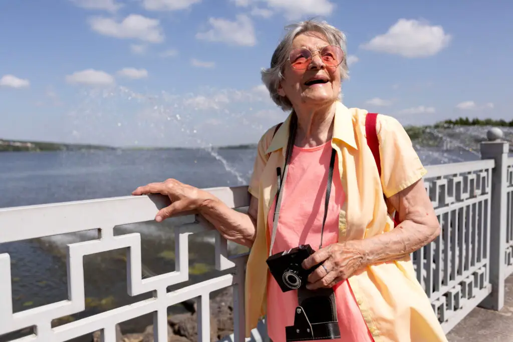 <p >Let’s face it: retirement communities can be pricey. Between monthly fees, meals, and medical services, the costs add up quickly. In comparison, cruising offers an alternative lifestyle that provides many of the same benefits—such as meals, socializing, and security—at a competitive or even lower price point. For some retirees, the ocean offers more bang for their buck. </p> :: Pexels