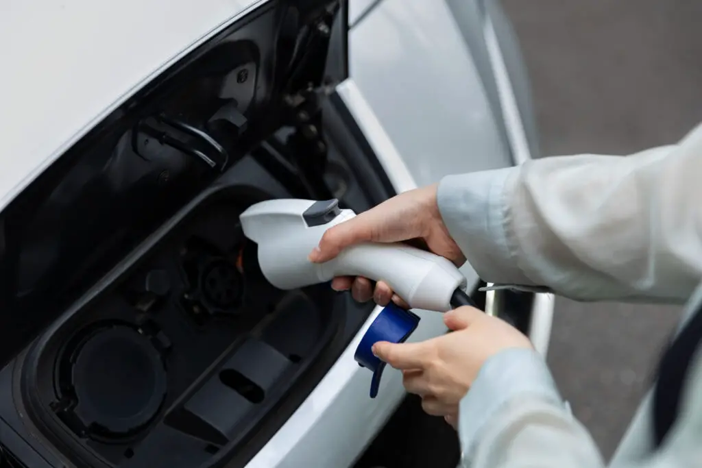 <p> Here’s one for your “less stress” list: electric cars don’t need oil changes. Or spark plugs. Or timing belts. Because EVs have fewer than 30 moving parts in their motors—compared to hundreds (if not thousands) in traditional gas engines—they break down far less often and require far less maintenance. That means fewer trips to the mechanic and more time doing what you love. For Boomers who’ve been under the hood enough in their lifetimes, this new era of easy car care is a breath of fresh air. </p> :: Freepik